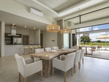 4 Bedroom Villa