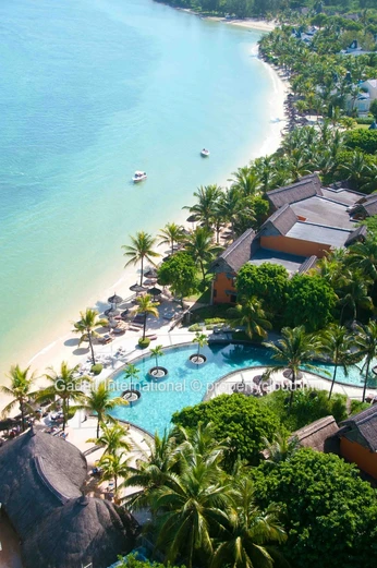 Villa de luxe avec vue sur le golf dans un cadre tropical à vendre | Héritage Bel Ombre