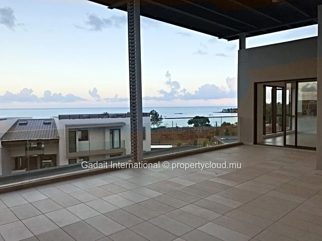 Penthouse at Azuri Ocean View – Panoramic Sea View and Contemporary Elegance in a Golf Village