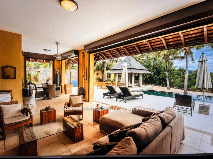 Luxury villa with 5 bedrooms and unobstructed views for sale | Tamarina Golf Resort, Mauritius