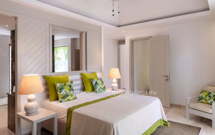 Une villa d'exception en première ligne de golf, au cœur du prestigieux domaine Anahita