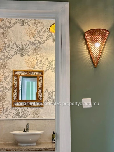 Penthouse à vendre à Jardin du Cap – À deux pas de la plage de Bain Bœuf