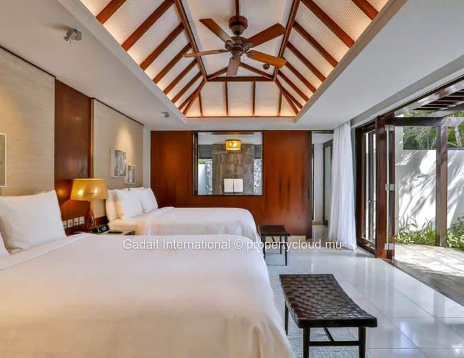 Investissez dans le luxe sur la côte Est de l'île Maurice avec cette villa de 3 chambres, vue Golf