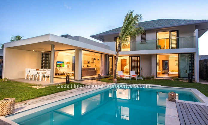 Villa de 4 chambres avec Services sur-mesure à vendre à Rivière Noire