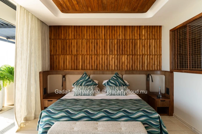 Penthouse LOÉ – An Exceptional Rental in Rivière Noire, Mauritius