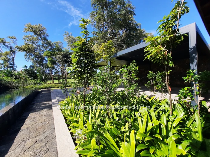 Villa Amicitia: villa with spa and private beach access at Anahita Golf & Spa Resort